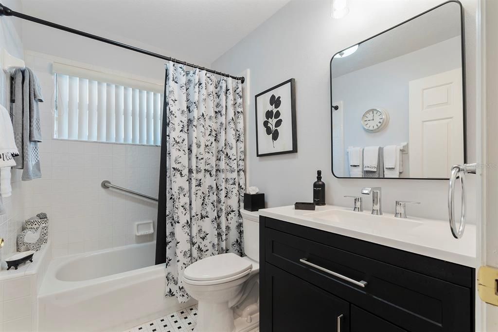 En Venta: $475,000 (3 camas, 2 baños, 1628 Pies cuadrados)