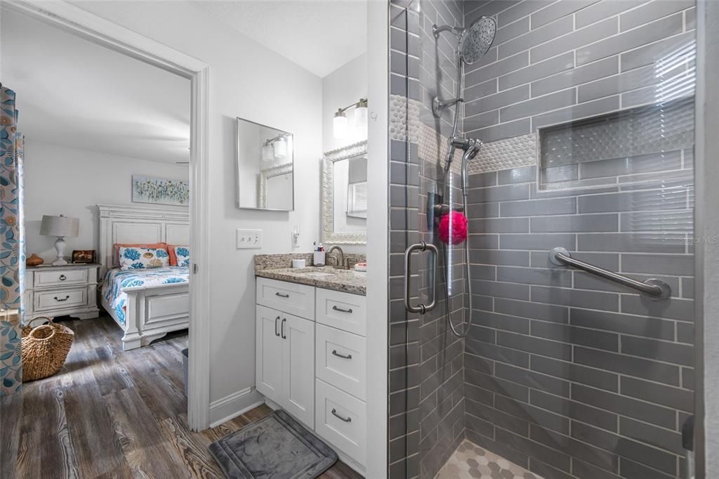 待售: $365,000 (3 贝兹, 2 浴室, 1200 平方英尺)