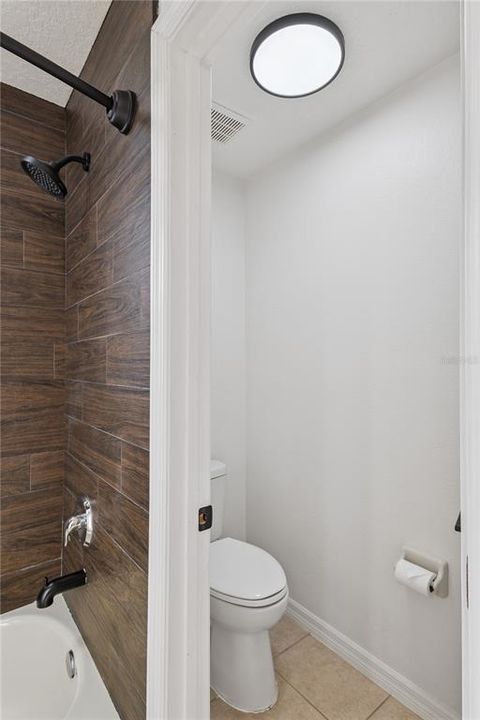 En Venta: $489,500 (4 camas, 2 baños, 2503 Pies cuadrados)