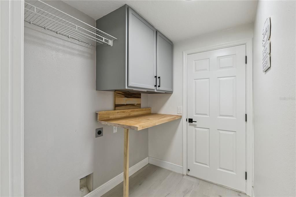 En Venta: $489,500 (4 camas, 2 baños, 2503 Pies cuadrados)