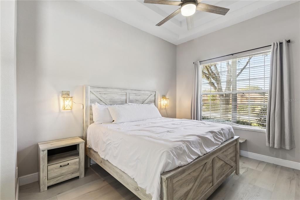 En Venta: $489,500 (4 camas, 2 baños, 2503 Pies cuadrados)