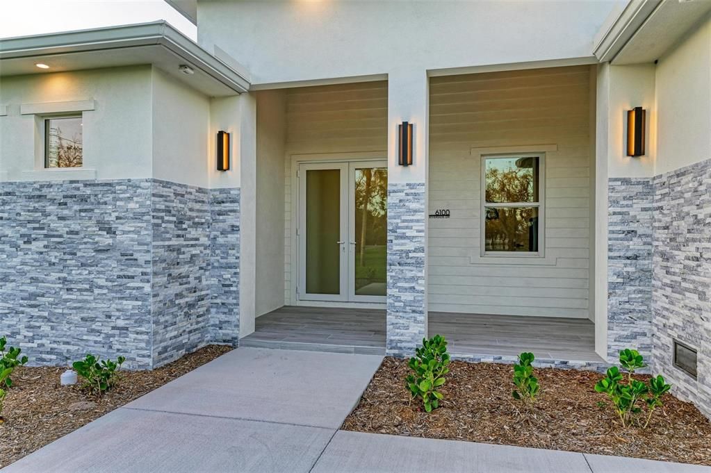 For Sale: $1,950,000 (3 beds, 3 baths, 2369 Square Feet)