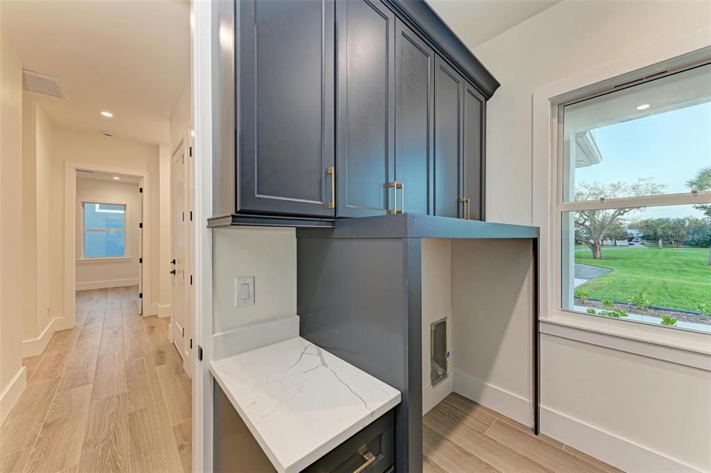 For Sale: $1,950,000 (3 beds, 3 baths, 2369 Square Feet)