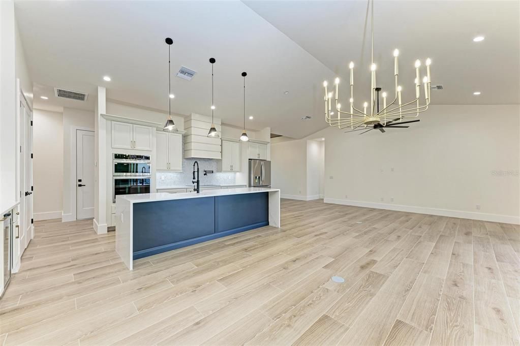 For Sale: $1,950,000 (3 beds, 3 baths, 2369 Square Feet)