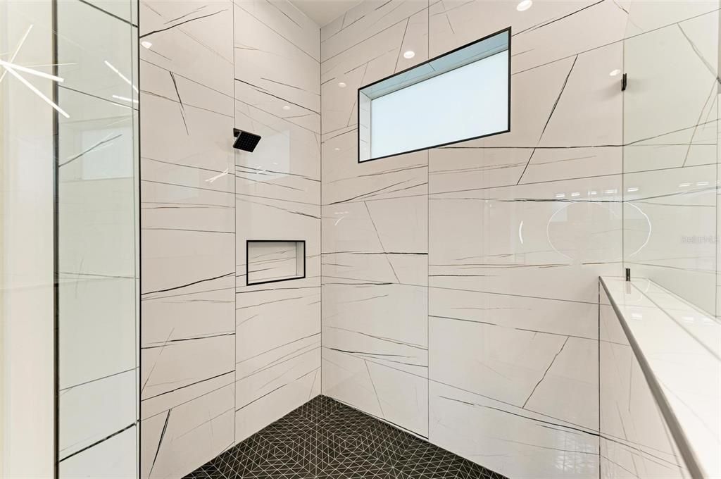 For Sale: $1,950,000 (3 beds, 3 baths, 2369 Square Feet)