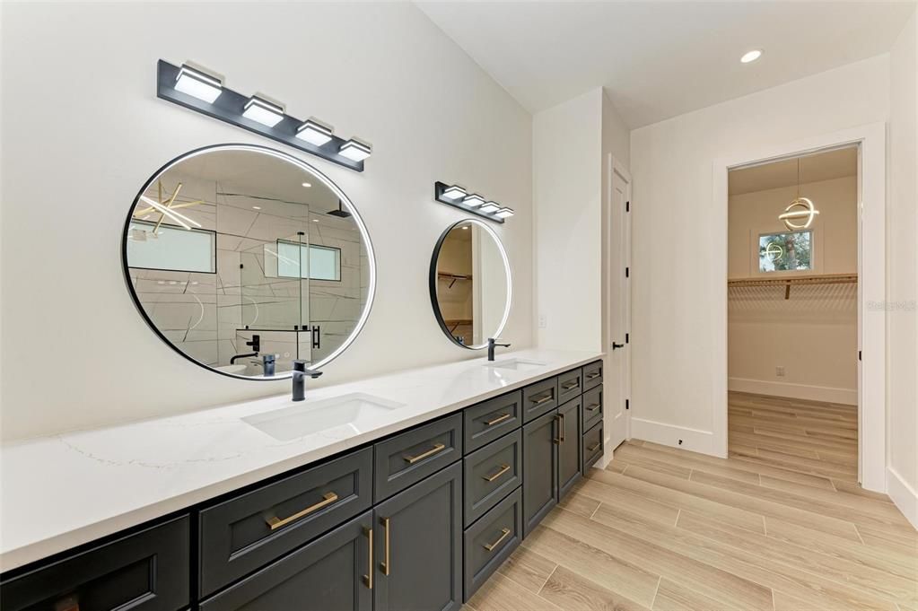 For Sale: $1,950,000 (3 beds, 3 baths, 2369 Square Feet)