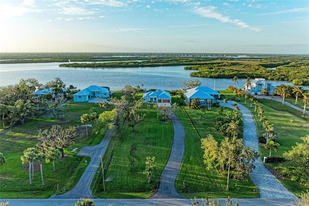 For Sale: $1,950,000 (3 beds, 3 baths, 2369 Square Feet)