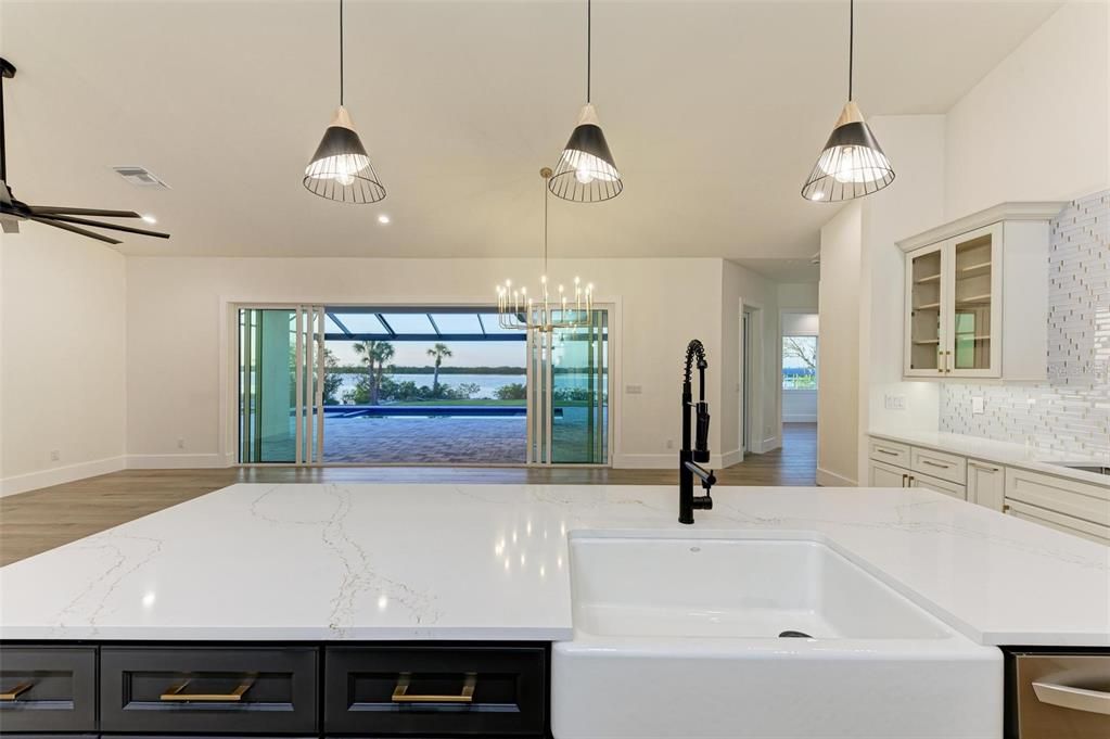 For Sale: $1,950,000 (3 beds, 3 baths, 2369 Square Feet)