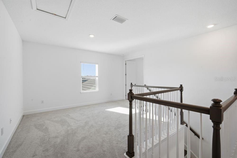 For Sale: $578,999 (4 beds, 3 baths, 2600 Square Feet)