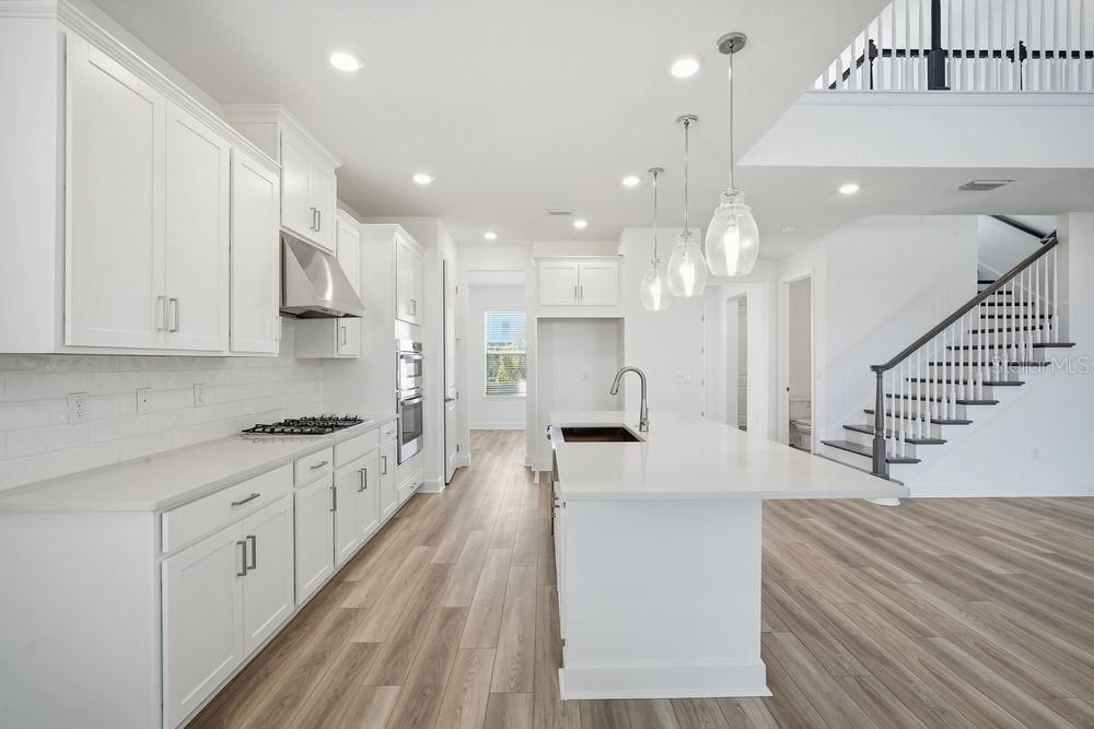 For Sale: $578,999 (4 beds, 3 baths, 2600 Square Feet)