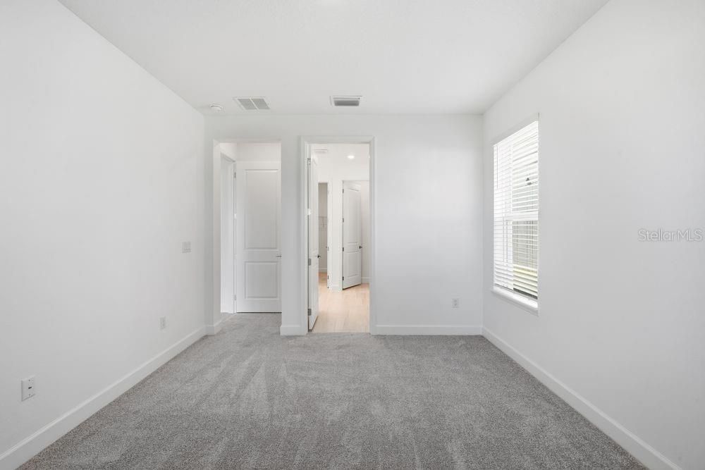 For Sale: $578,999 (4 beds, 3 baths, 2600 Square Feet)