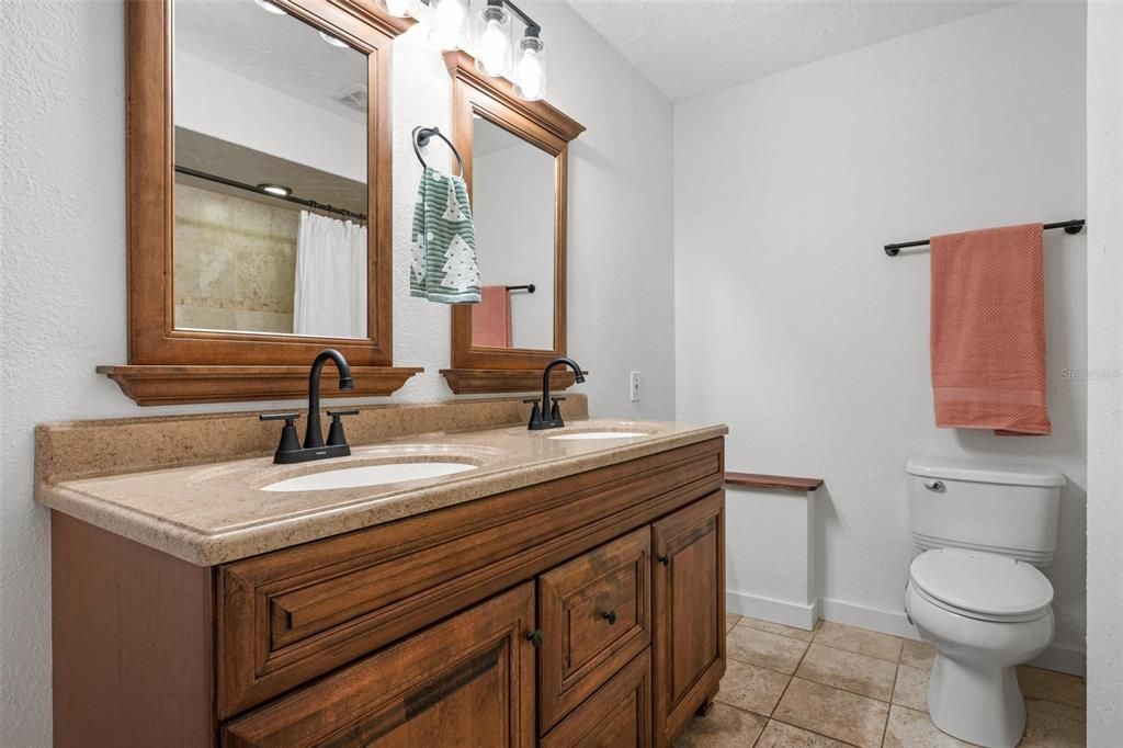 For Sale: $575,000 (4 beds, 2 baths, 2282 Square Feet)