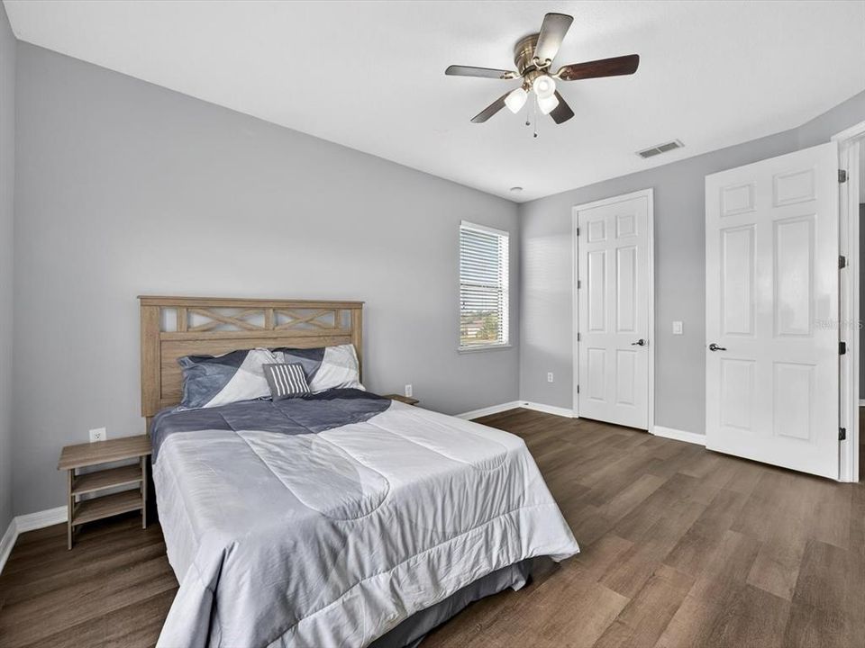 На продажу: $624,990 (6 спален, 4 ванн, 4303 Квадратных фут)