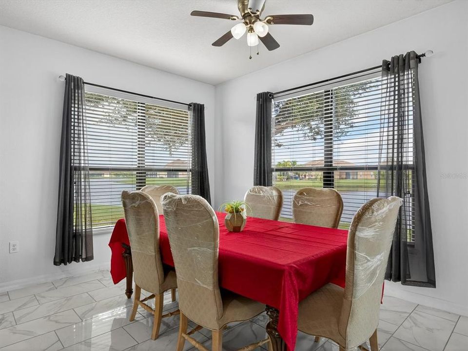 На продажу: $624,990 (6 спален, 4 ванн, 4303 Квадратных фут)