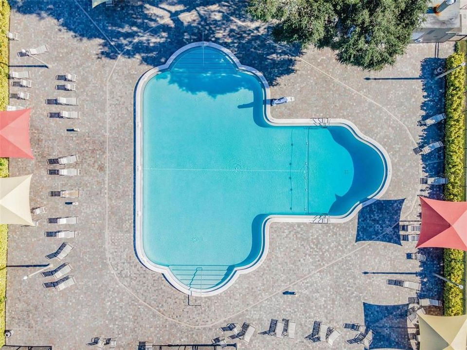 待售: $130,000 (1 贝兹, 1 浴室, 825 平方英尺)