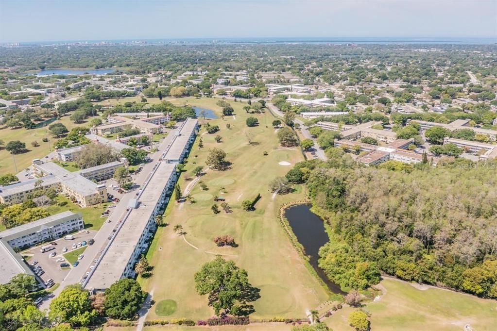 待售: $130,000 (1 贝兹, 1 浴室, 825 平方英尺)