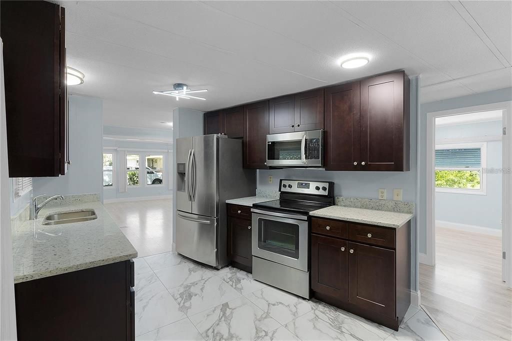 待售: $179,000 (3 贝兹, 2 浴室, 1416 平方英尺)