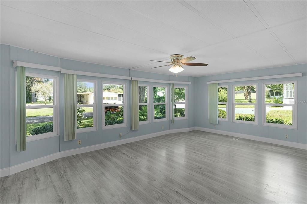 待售: $179,000 (3 贝兹, 2 浴室, 1416 平方英尺)