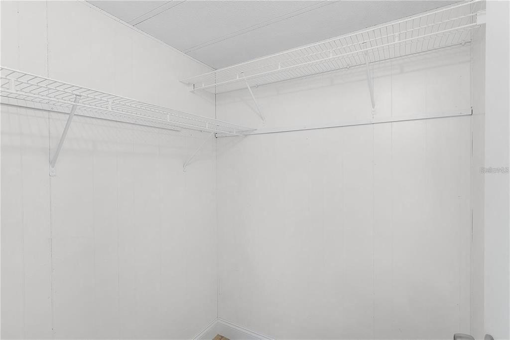 待售: $179,000 (3 贝兹, 2 浴室, 1416 平方英尺)