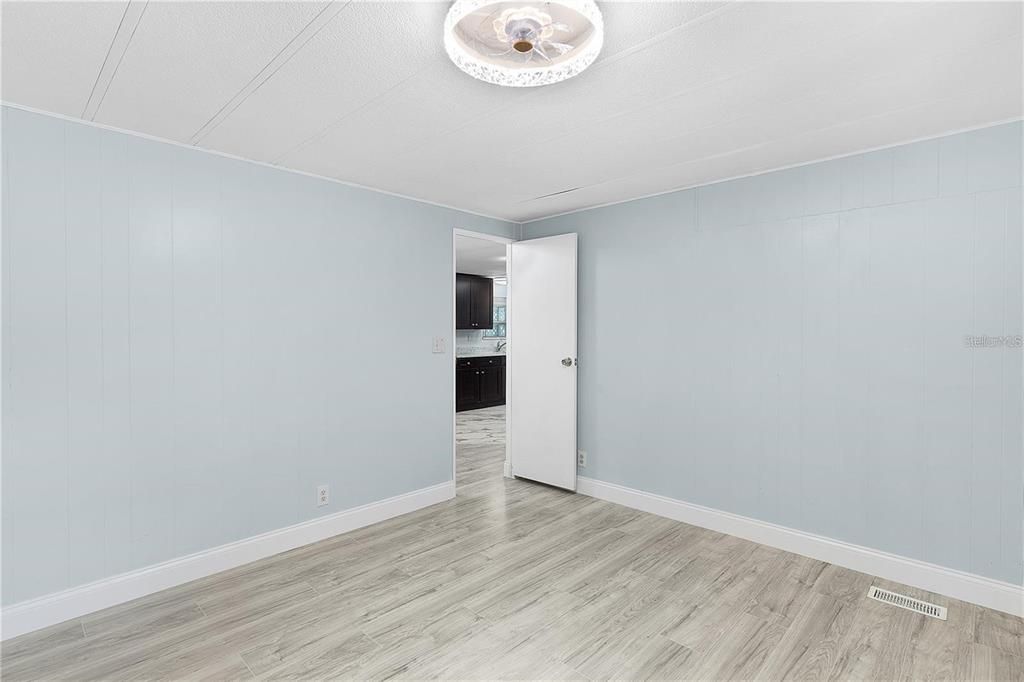 待售: $179,000 (3 贝兹, 2 浴室, 1416 平方英尺)