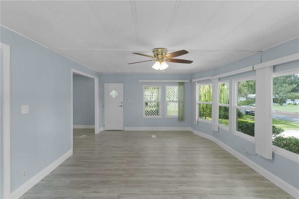 待售: $179,000 (3 贝兹, 2 浴室, 1416 平方英尺)