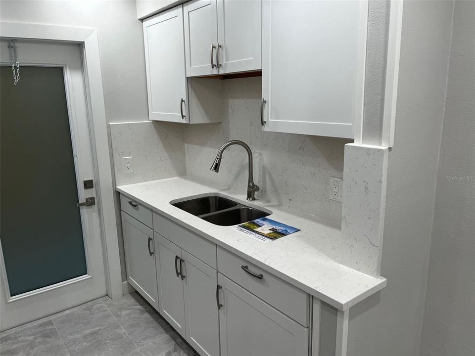 出租: $2,100 (2 贝兹, 1 浴室, 550 平方英尺)