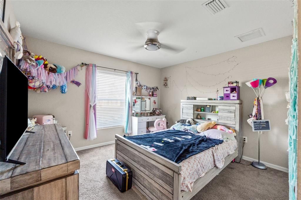 For Sale: $395,900 (4 beds, 2 baths, 2163 Square Feet)