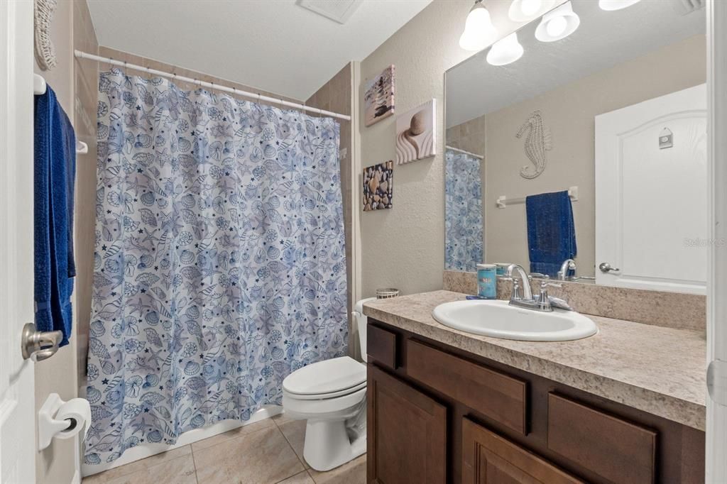 For Sale: $395,900 (4 beds, 2 baths, 2163 Square Feet)