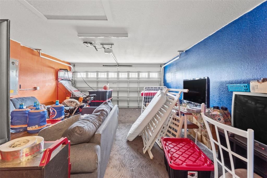 For Sale: $395,900 (4 beds, 2 baths, 2163 Square Feet)