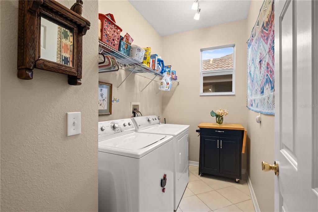 待售: $350,000 (3 贝兹, 2 浴室, 1587 平方英尺)