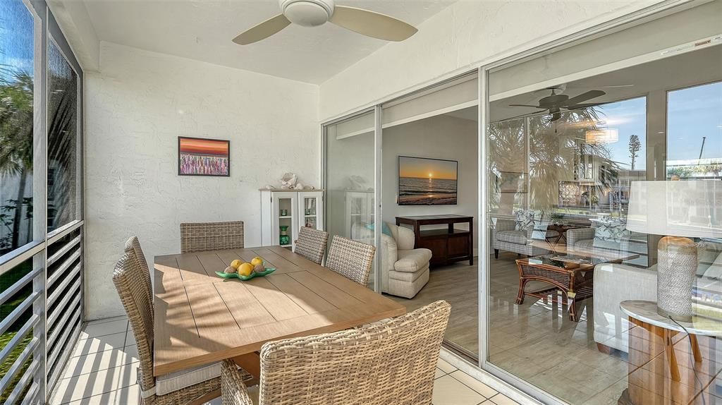 En Venta: $495,000 (2 camas, 2 baños, 928 Pies cuadrados)