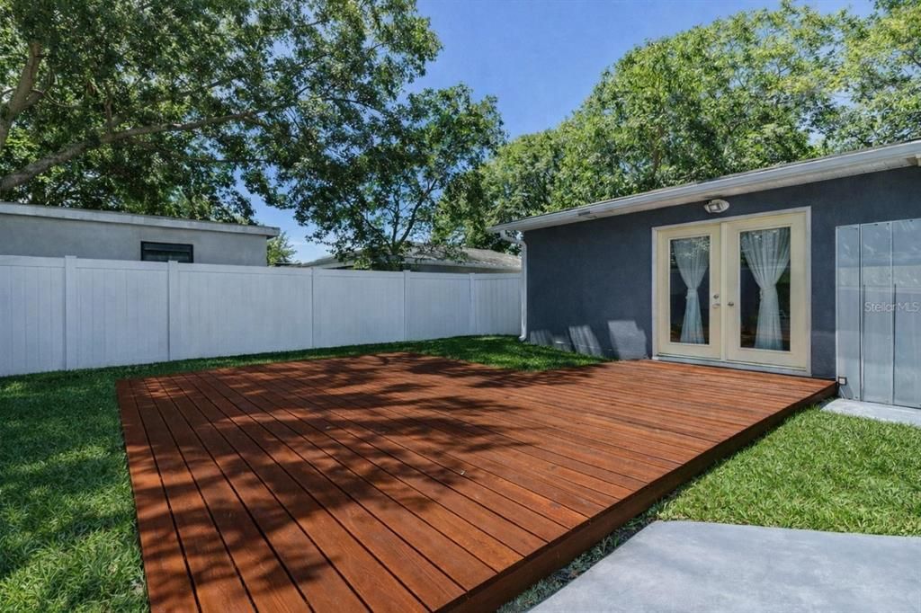 For Rent: $3,500 (3 beds, 2 baths, 1367 Square Feet)