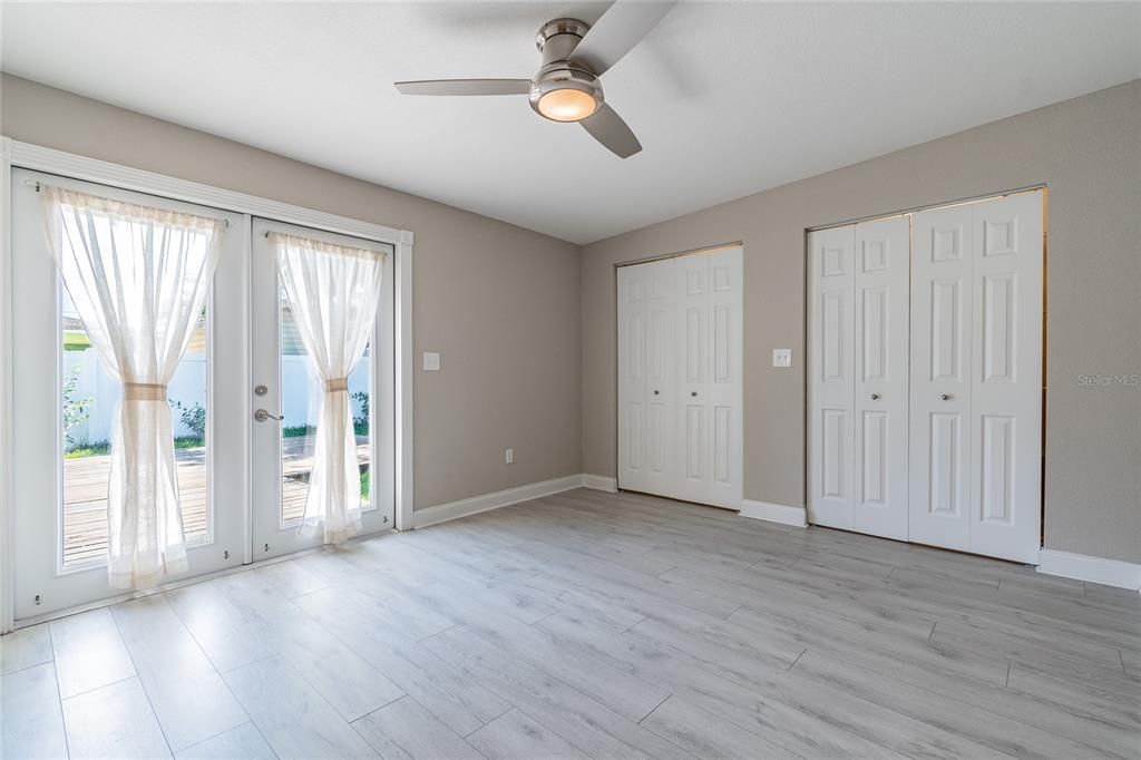 For Rent: $3,500 (3 beds, 2 baths, 1367 Square Feet)