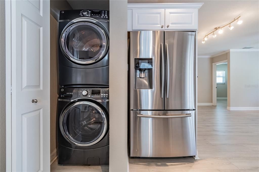 For Rent: $3,500 (3 beds, 2 baths, 1367 Square Feet)