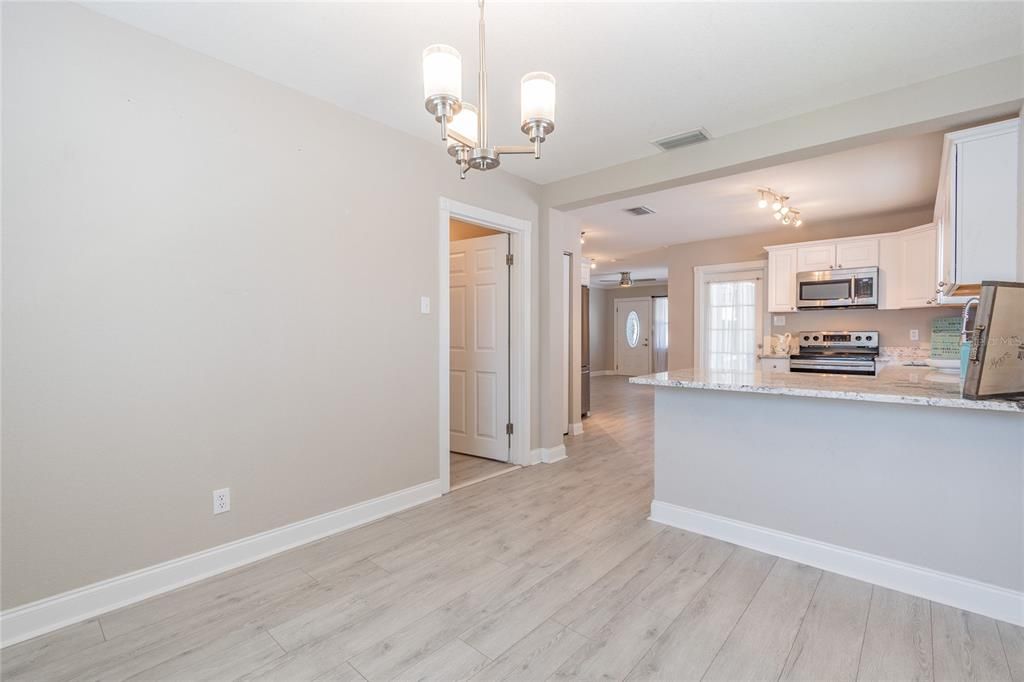 For Rent: $3,500 (3 beds, 2 baths, 1367 Square Feet)