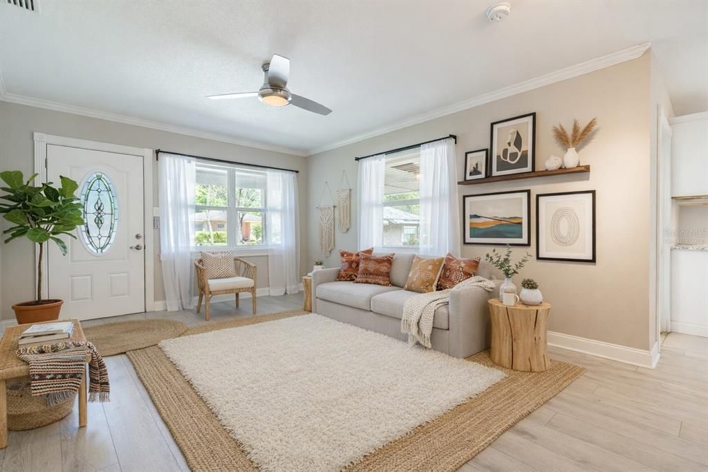 For Rent: $3,500 (3 beds, 2 baths, 1367 Square Feet)