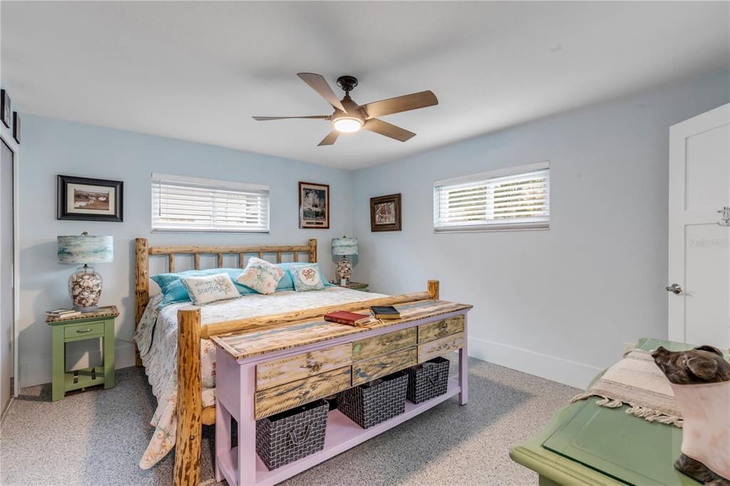 En Venta: $335,000 (3 camas, 2 baños, 1386 Pies cuadrados)