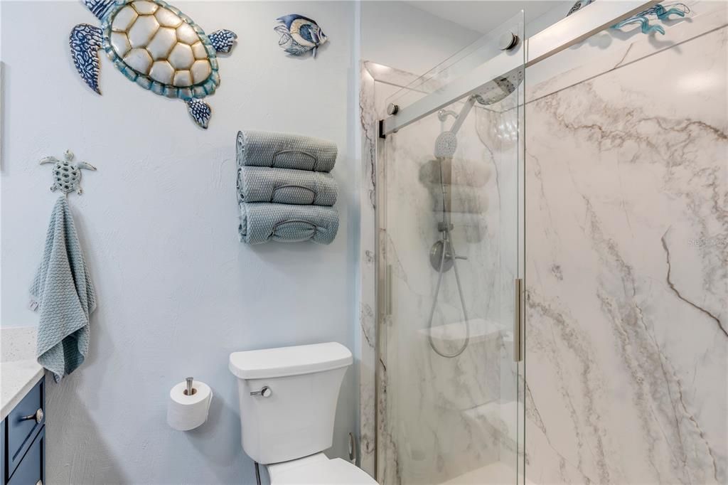 En Venta: $335,000 (3 camas, 2 baños, 1386 Pies cuadrados)