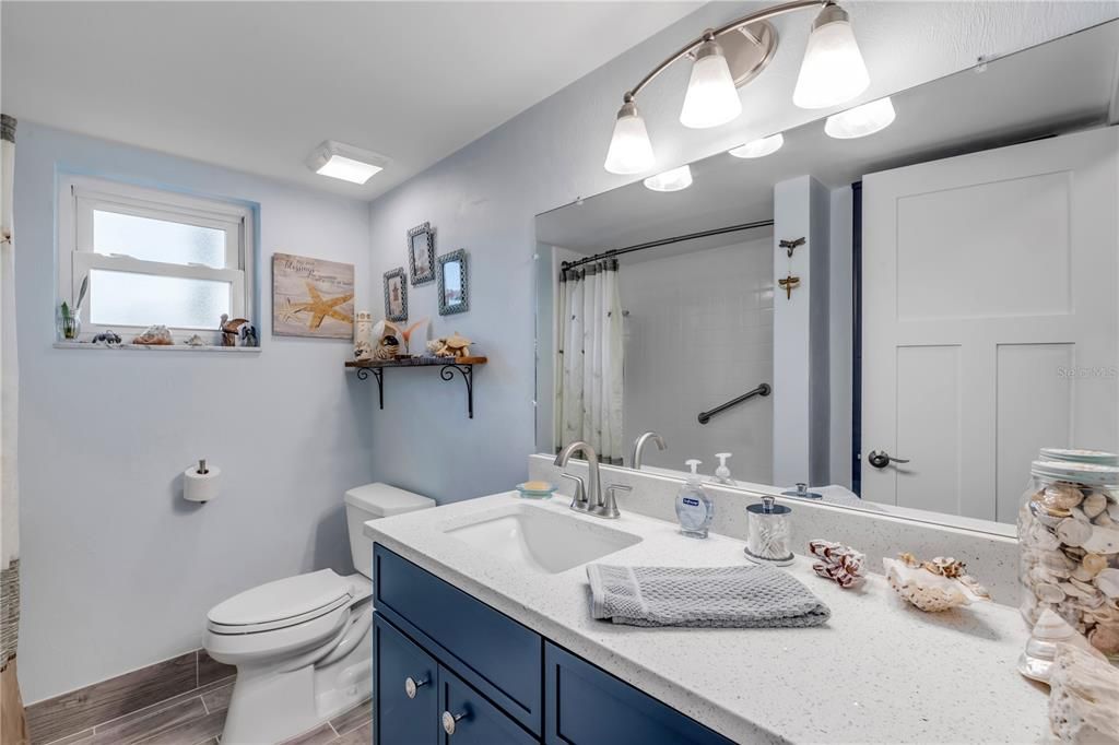 En Venta: $335,000 (3 camas, 2 baños, 1386 Pies cuadrados)