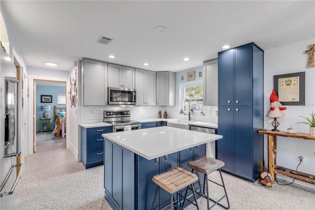 En Venta: $335,000 (3 camas, 2 baños, 1386 Pies cuadrados)