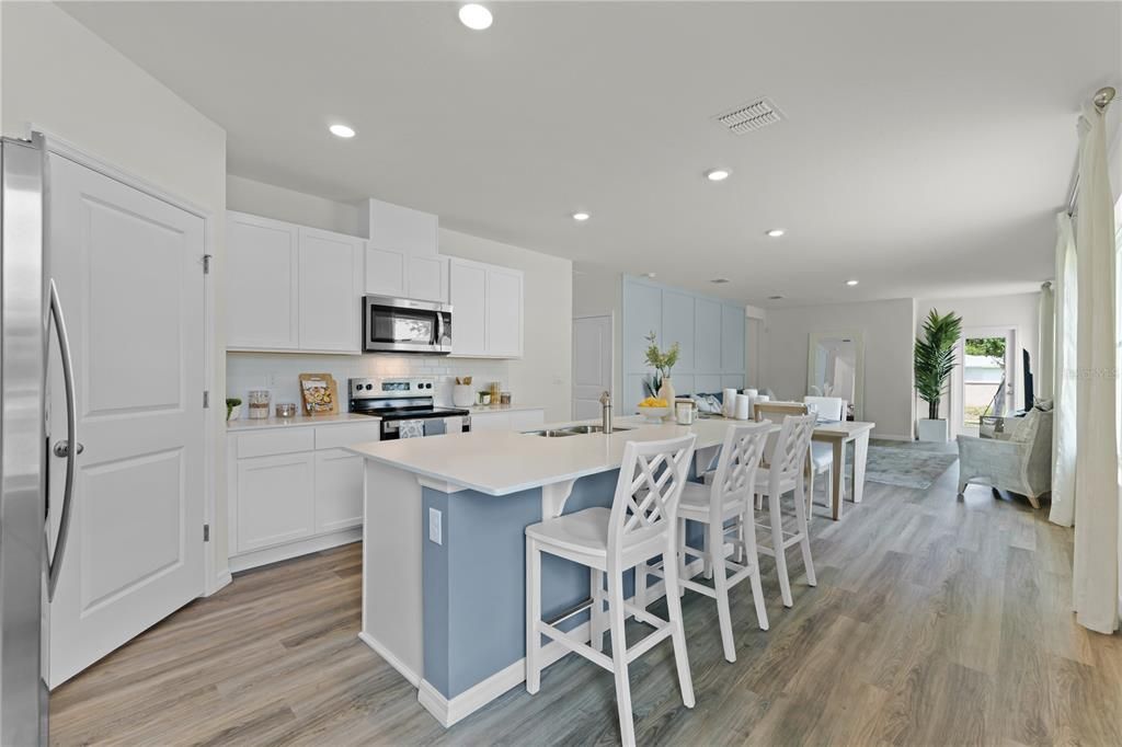 For Sale: $387,990 (4 beds, 2 baths, 1665 Square Feet)