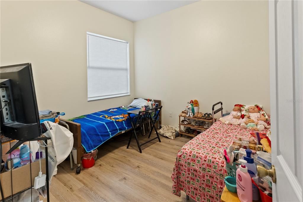 For Sale: $289,000 (3 beds, 2 baths, 2132 Square Feet)