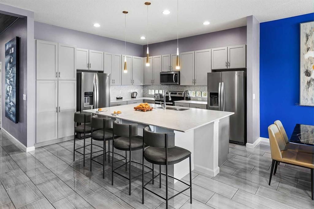 На продажу: $975,000 (11 спален, 11 ванн, 4887 Квадратных фут)