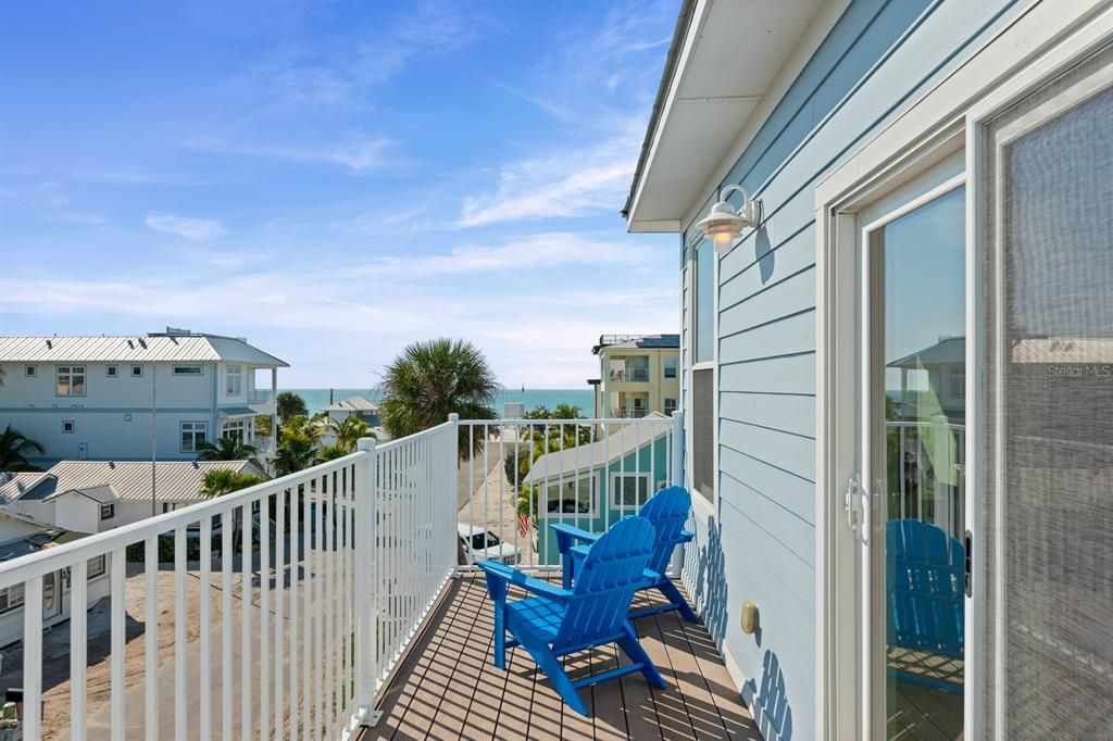 待售: $3,299,000 (3 贝兹, 2 浴室, 2237 平方英尺)