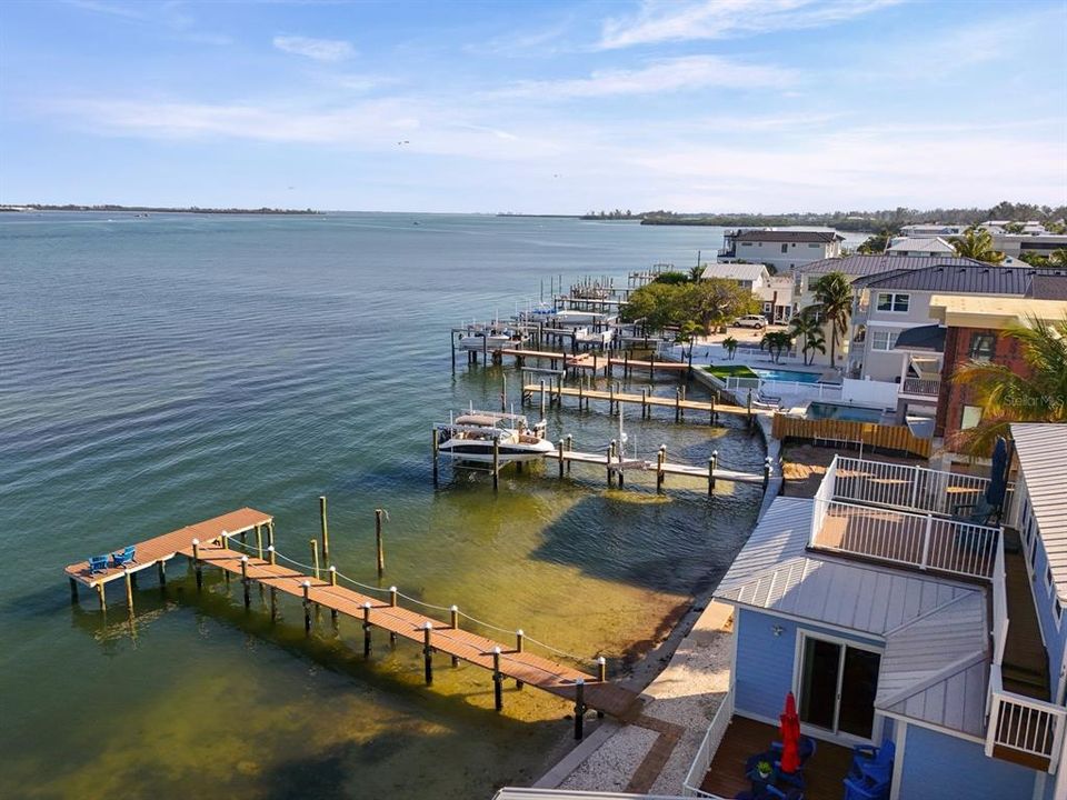 待售: $3,299,000 (3 贝兹, 2 浴室, 2237 平方英尺)