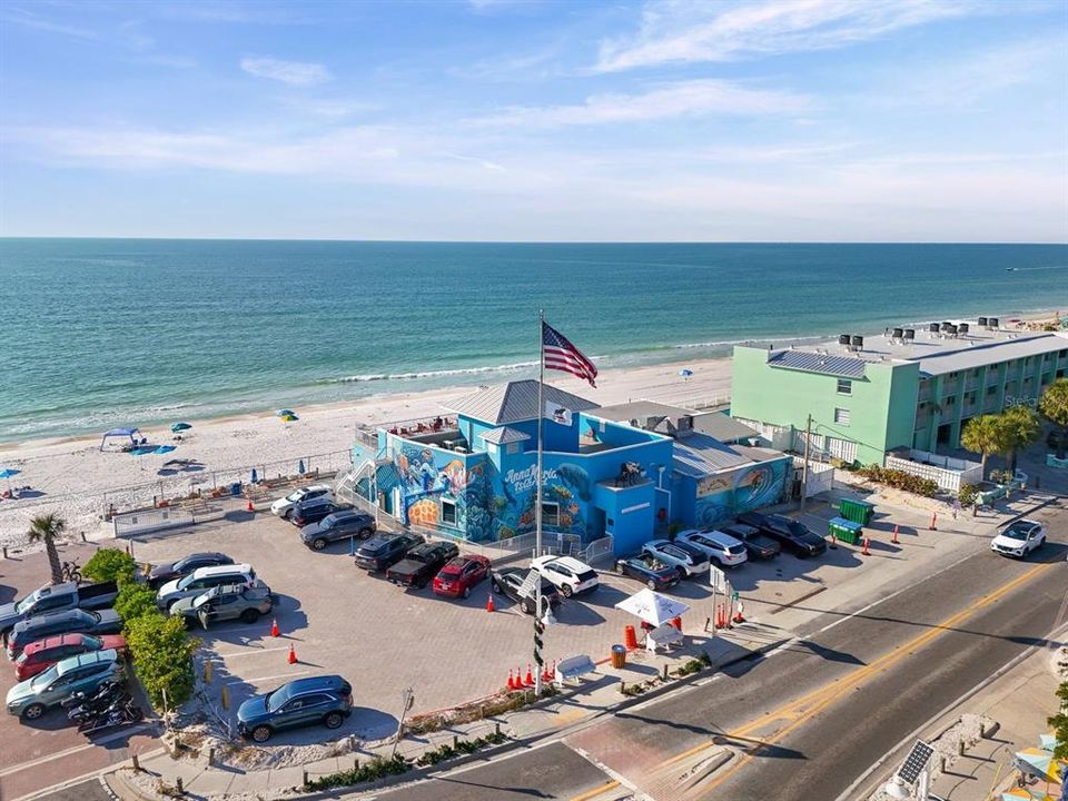 待售: $3,299,000 (3 贝兹, 2 浴室, 2237 平方英尺)