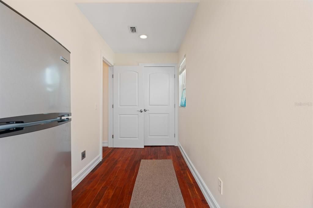 待售: $3,299,000 (3 贝兹, 2 浴室, 2237 平方英尺)