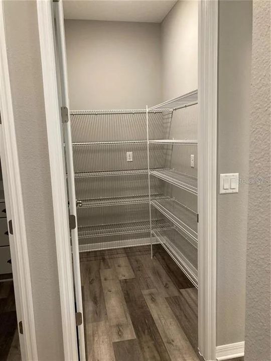 For Rent: $3,000 (3 beds, 2 baths, 2365 Square Feet)