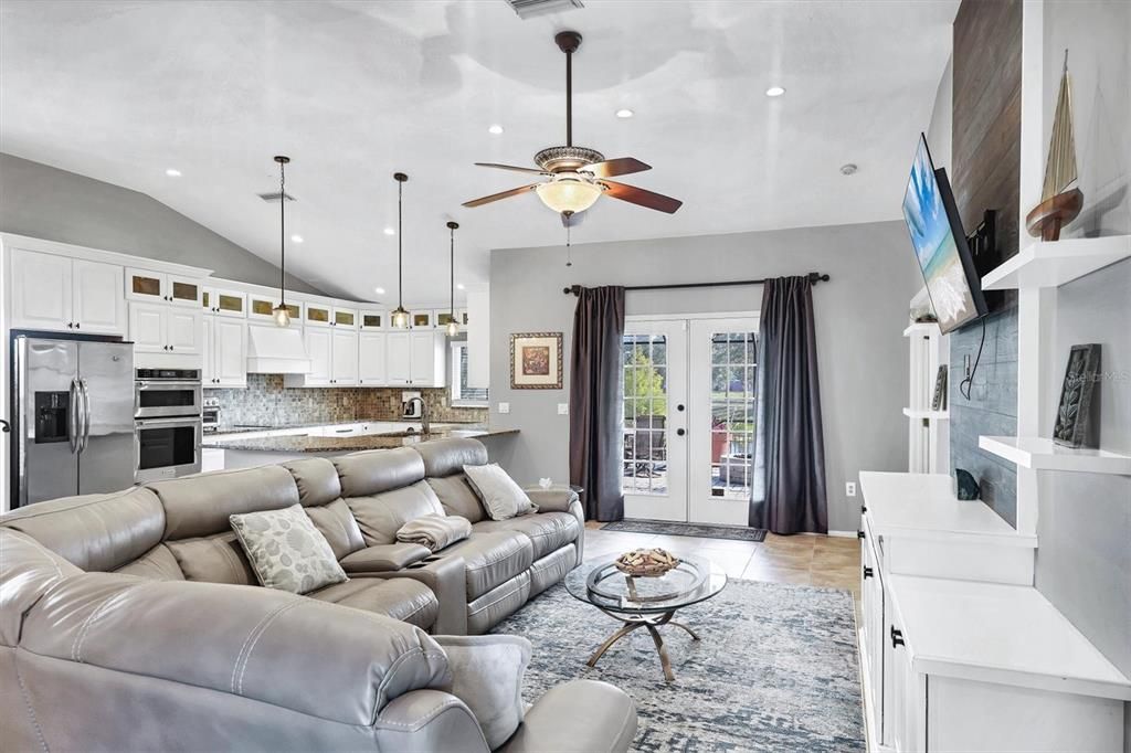 En Venta: $420,000 (3 camas, 2 baños, 1486 Pies cuadrados)