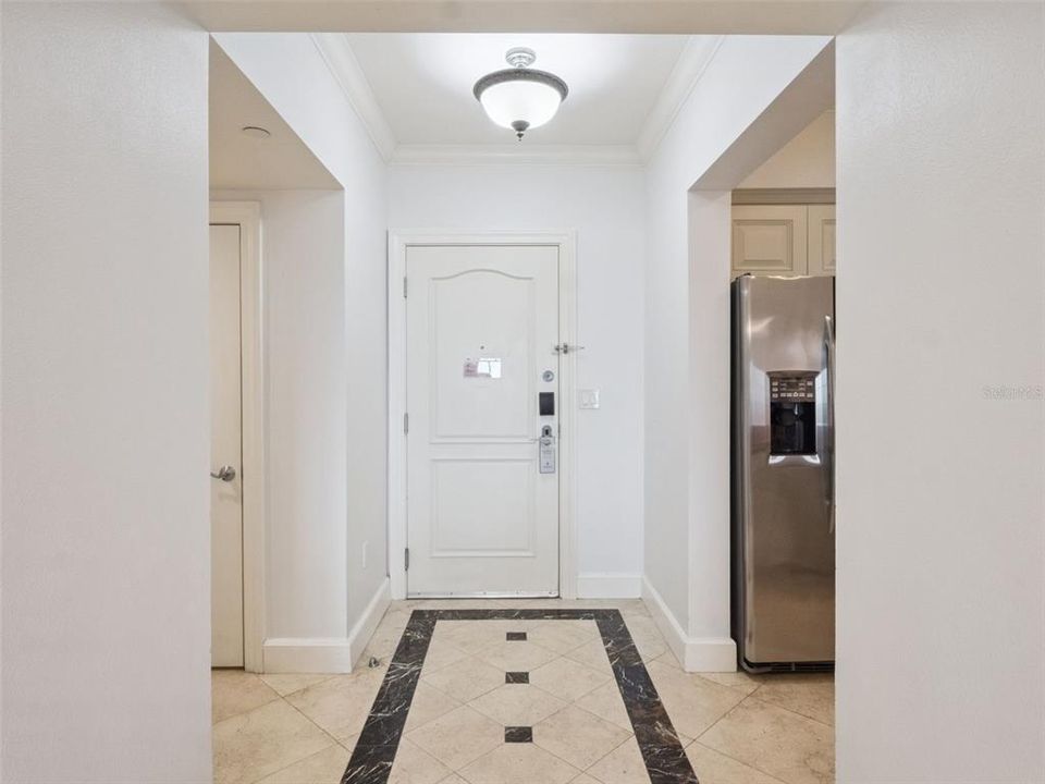 For Sale: $395,000 (2 beds, 2 baths, 1430 Square Feet)